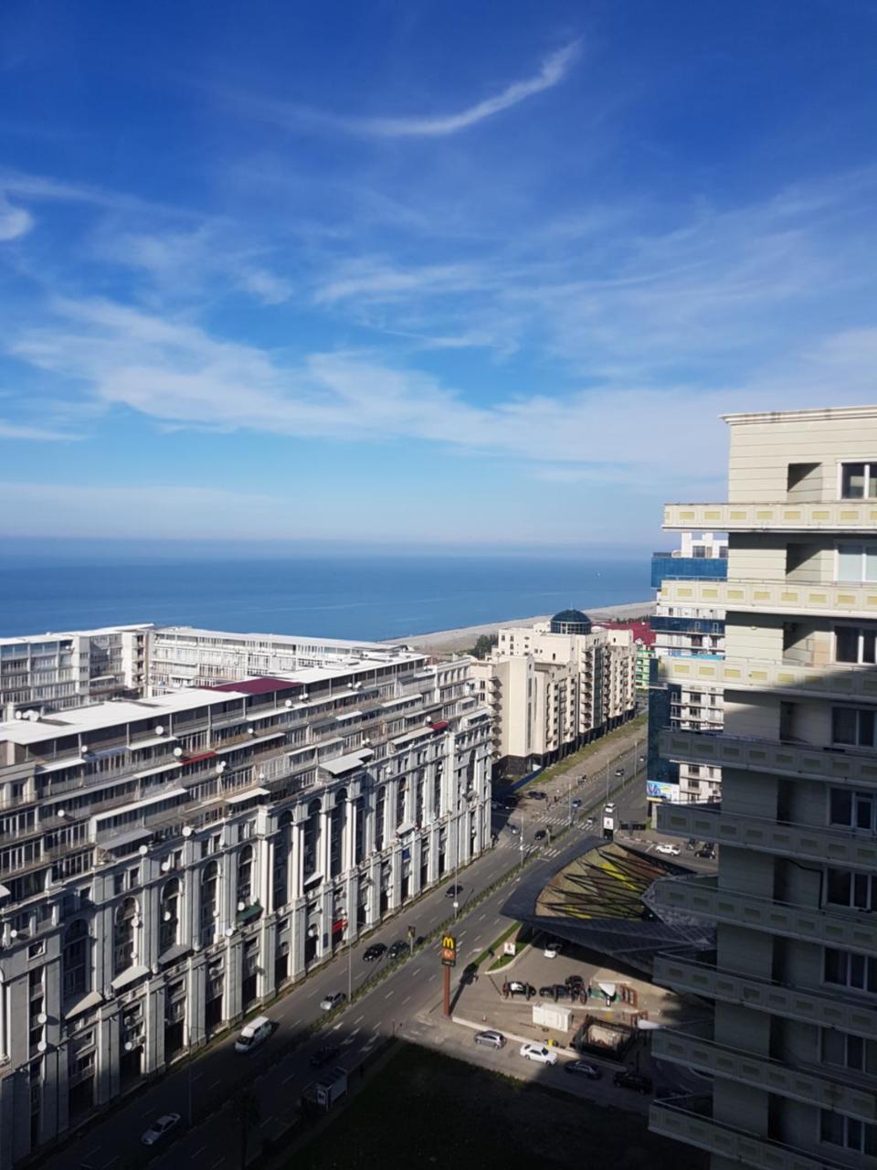 Sky-G Sea View Apartment Батуми Екстериор снимка
