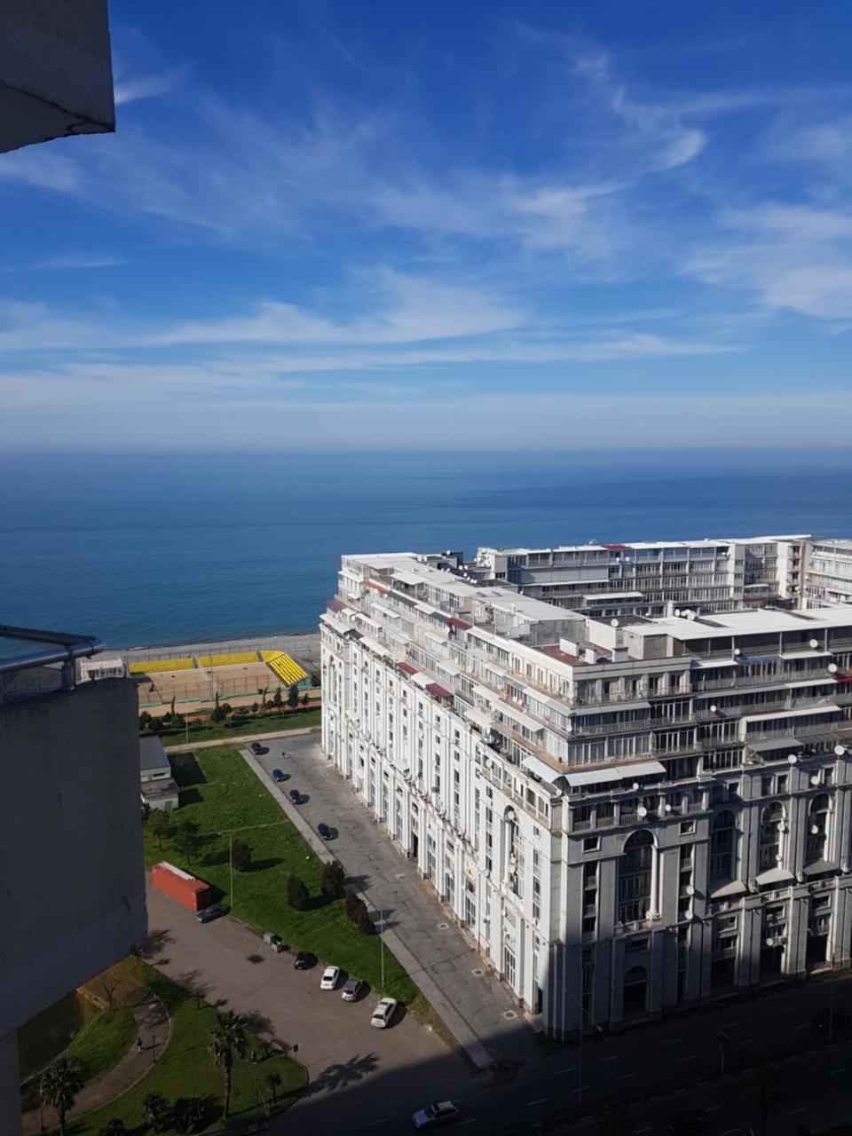 Sky-G Sea View Apartment Батуми Екстериор снимка