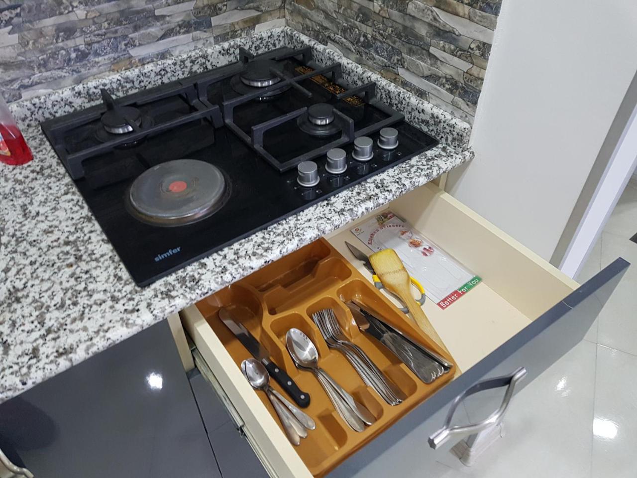 Sky-G Sea View Apartment Батуми Екстериор снимка