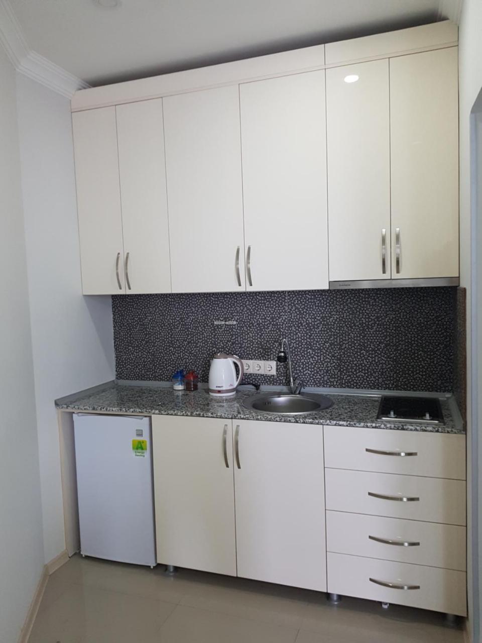 Sky-G Sea View Apartment Батуми Екстериор снимка