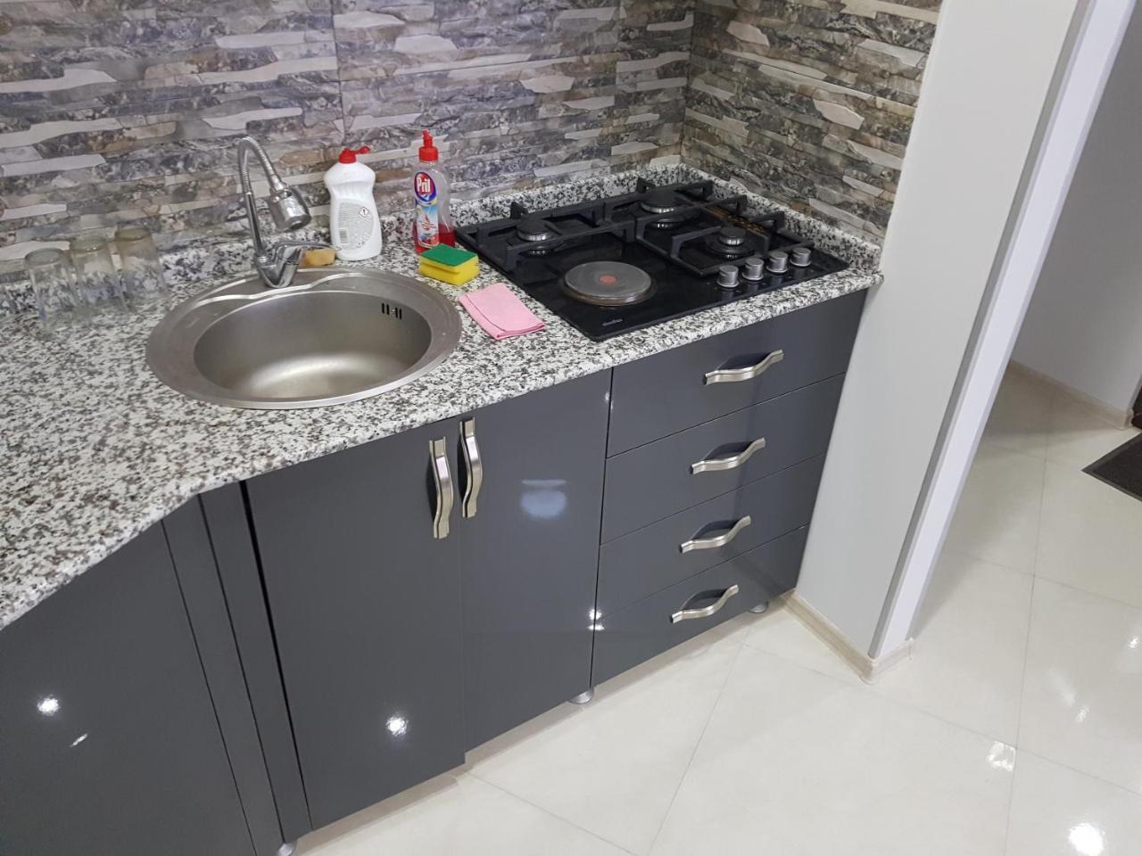 Sky-G Sea View Apartment Батуми Екстериор снимка
