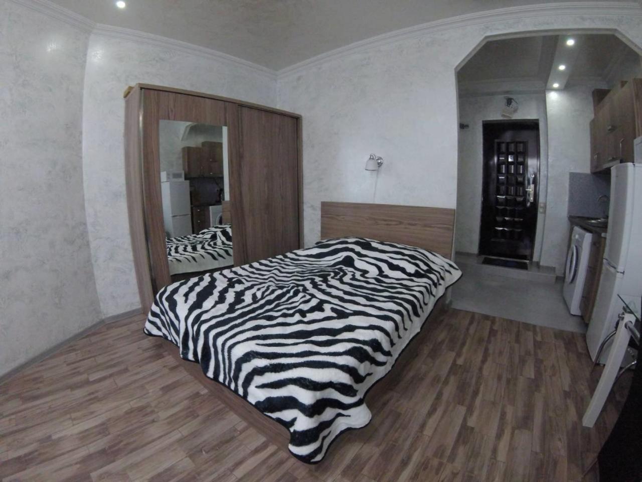 Sky-G Sea View Apartment Батуми Екстериор снимка