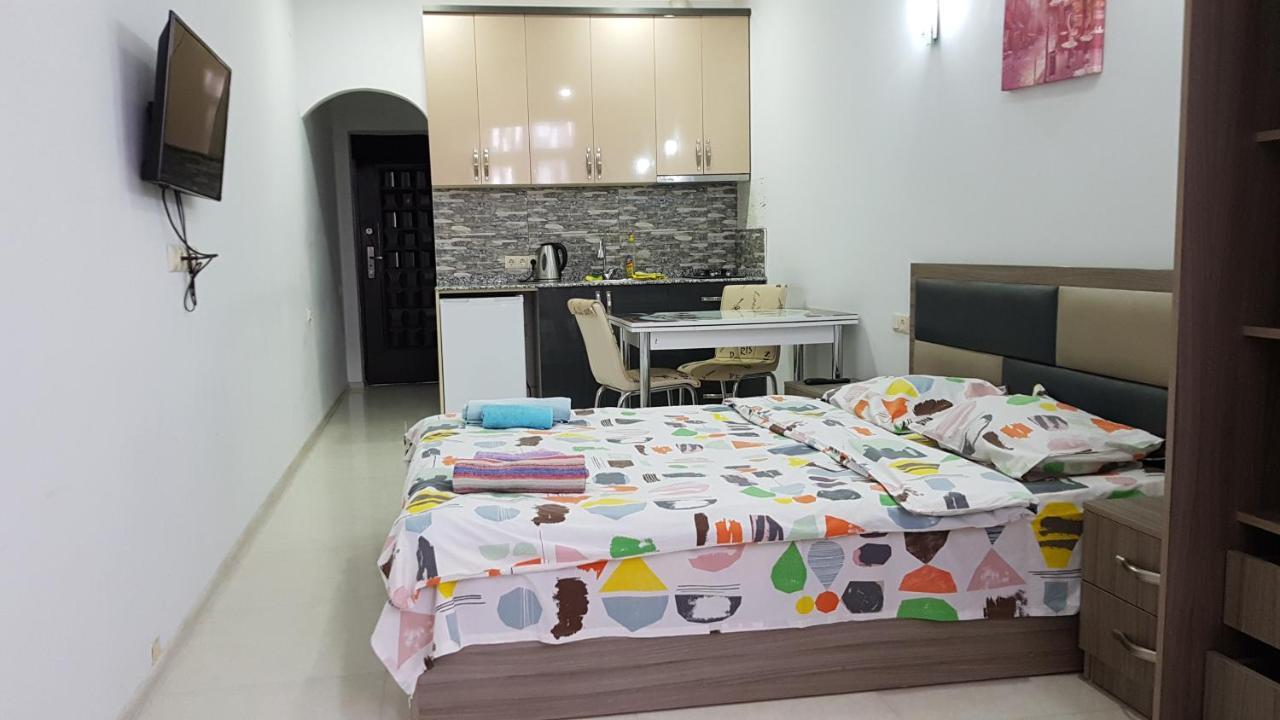 Sky-G Sea View Apartment Батуми Екстериор снимка